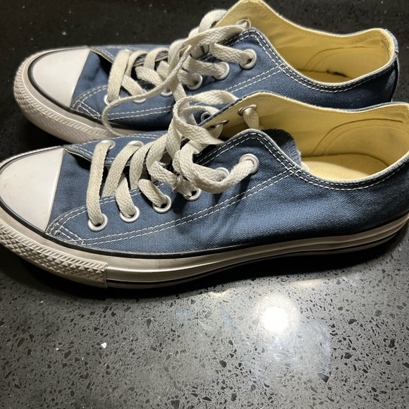 Vans - Picture 2 of 3